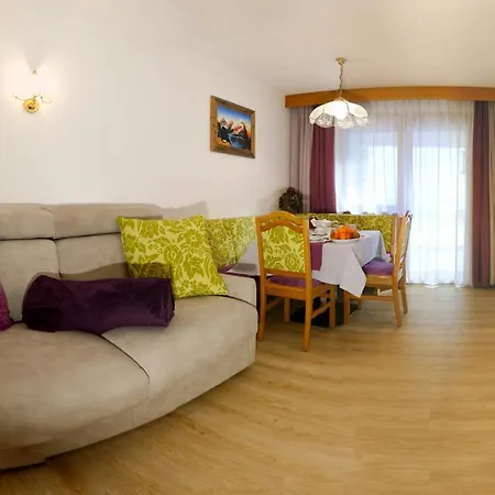 Villa Artic Apartments Campitello di Fassa Buitenkant foto